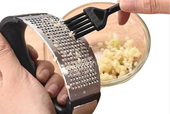 Πιο δημοφιλής Hot Garlic Press Peeler Εγχειρίδιο από ανοξείδωτο χάλυβα για εργαλεία φρούτων και λαχανικών